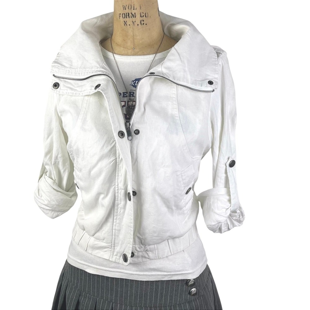 SOLD - Picture 4 of 8